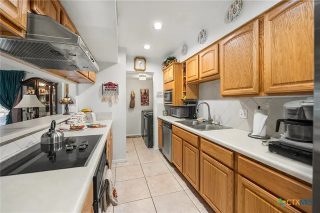 $195,000 | 619 Strings Drive, Unit 619, San Antonio, TX 78216