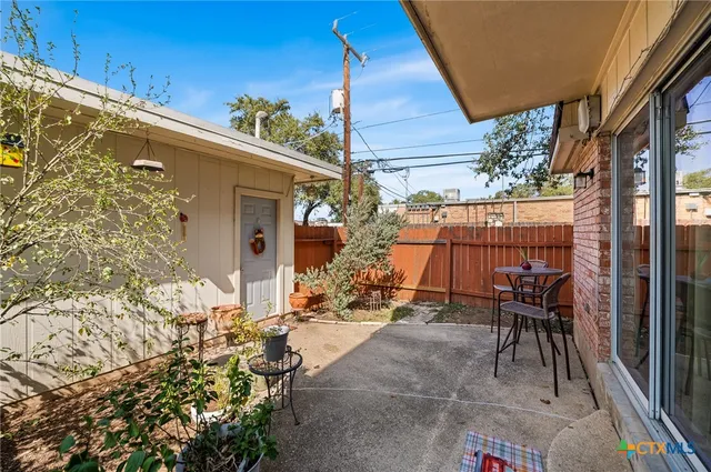 $195,000 | 619 Strings Drive, Unit 619, San Antonio, TX 78216