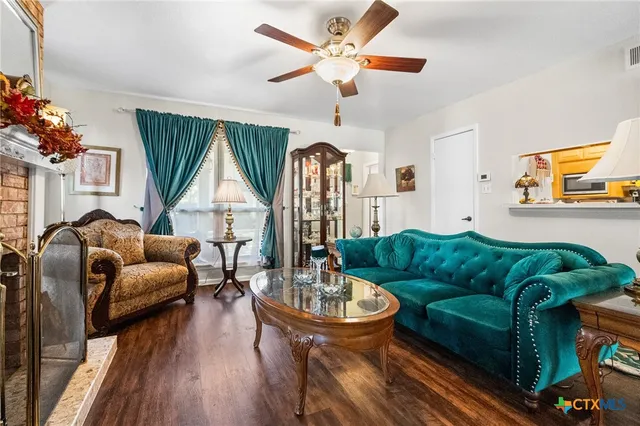 $195,000 | 619 Strings Drive, Unit 619, San Antonio, TX 78216