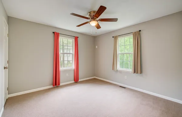 $1,700 | 834 Live Oak Street, Columbus, TX 78934