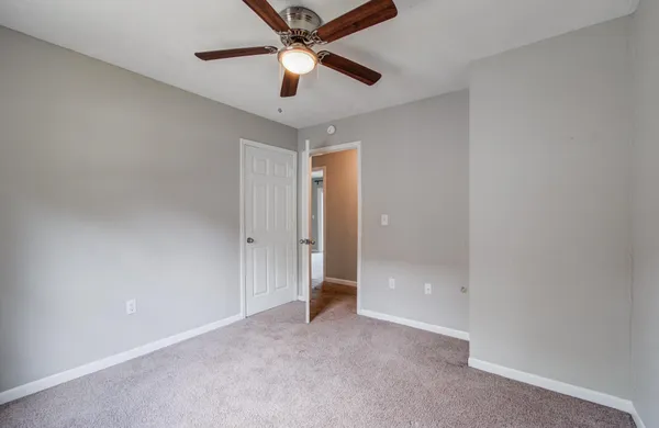 $1,700 | 834 Live Oak Street, Columbus, TX 78934