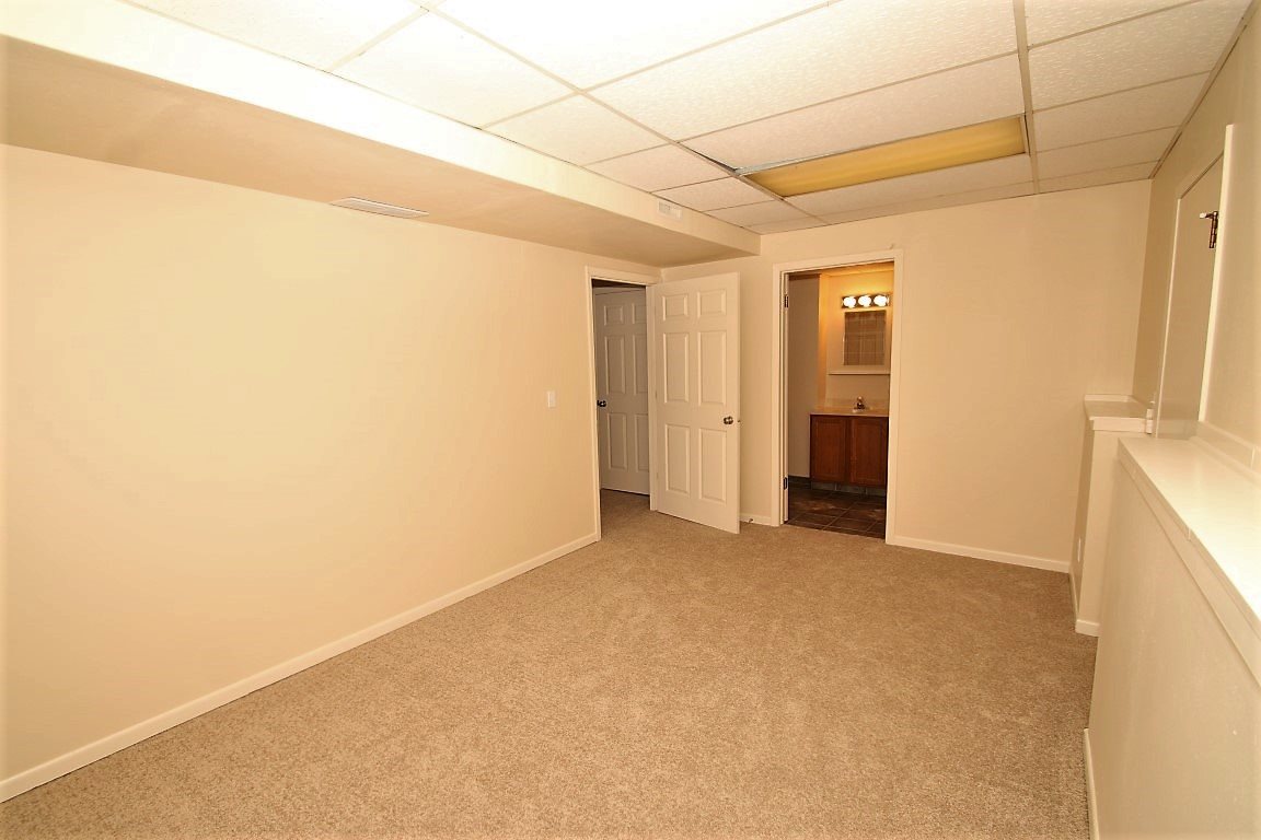 6627 Red Barn Road Loves Park, IL 61111 - Photo 12 of 25 Gallery Image 12