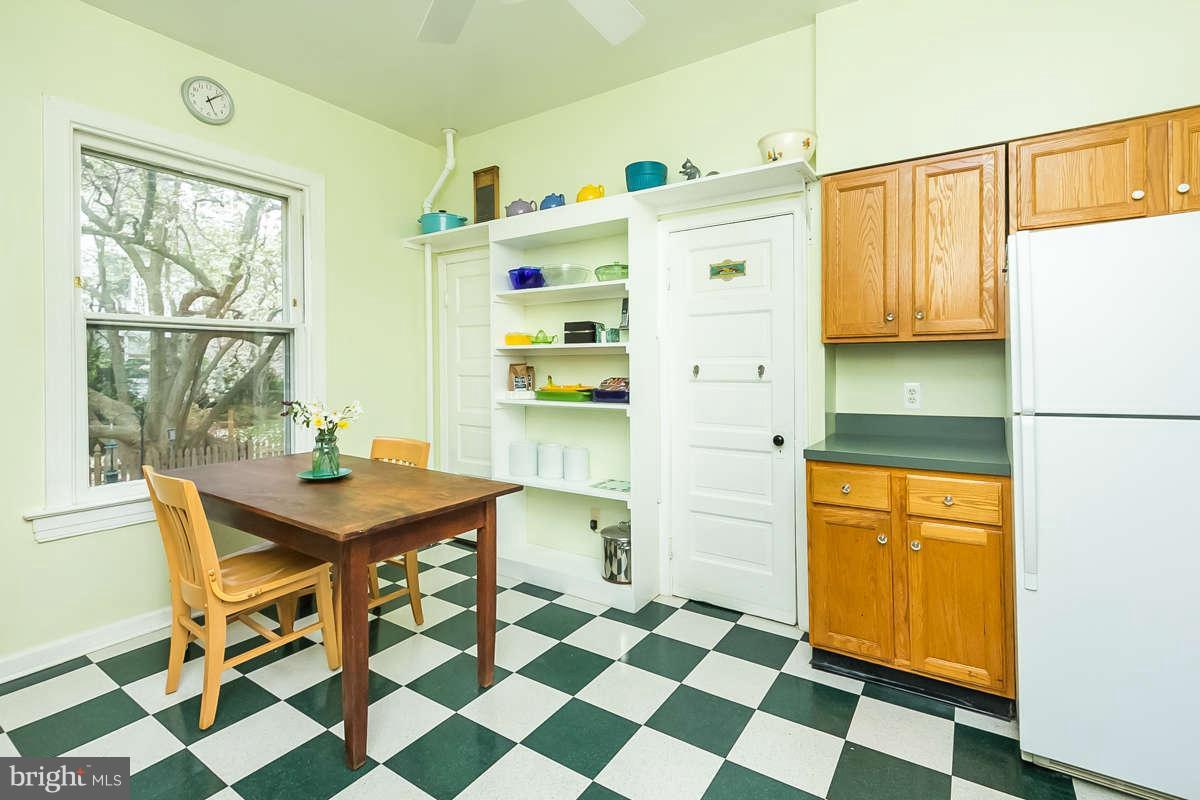 2419 Ken Oak Road Baltimore, MD 21209 - Photo 15 of 30 Kitchen