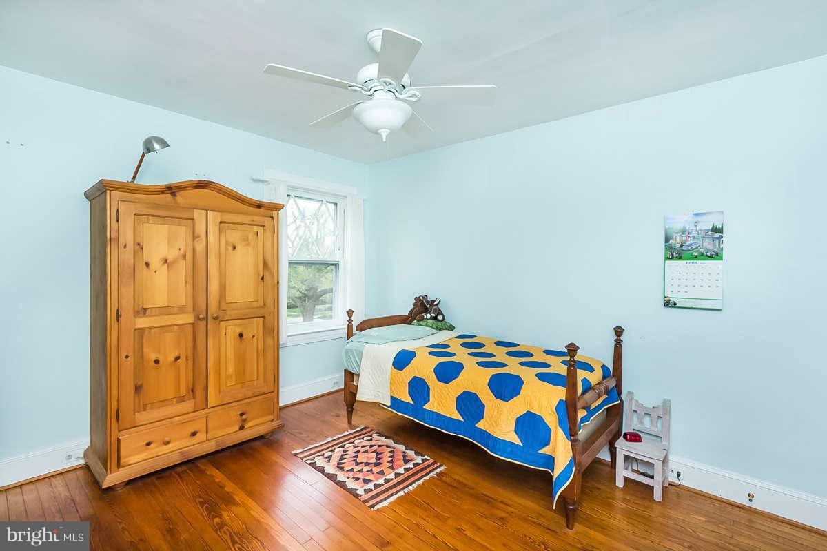 2419 Ken Oak Road Baltimore, MD 21209 - Photo 18 of 30 Bedroom