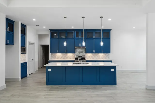 $530,000 | 619 Longhorn Trail, Angleton, TX 77515