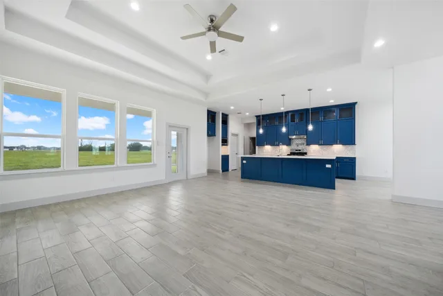 $530,000 | 619 Longhorn Trail, Angleton, TX 77515