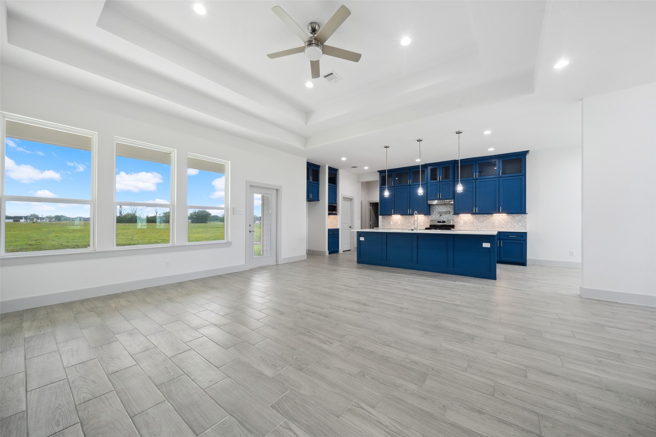 619 Longhorn Trail Angleton, TX 77515 - Photo 14 of 32