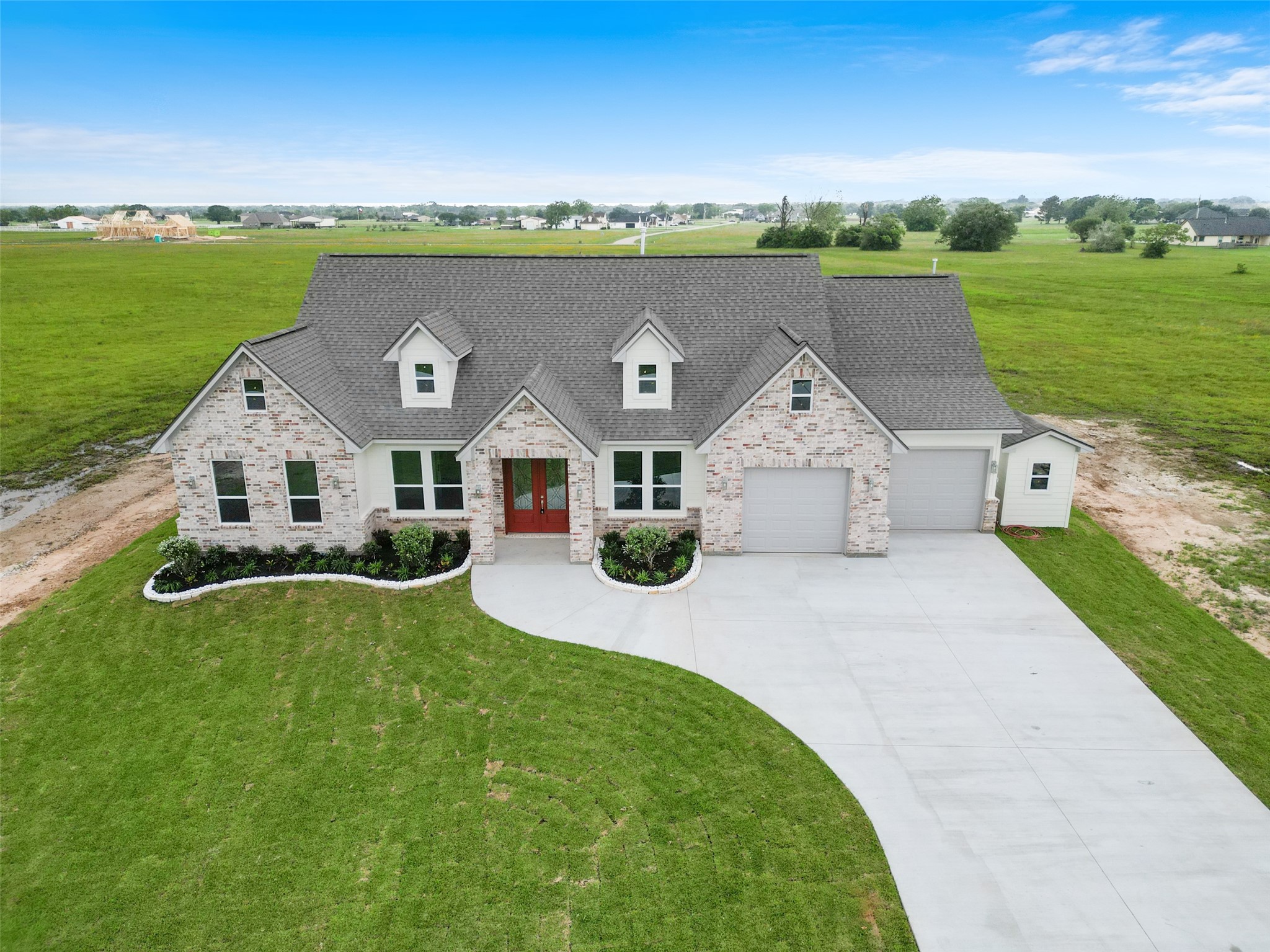 619 Longhorn Trail Angleton, TX 77515 - Photo 2 of 32