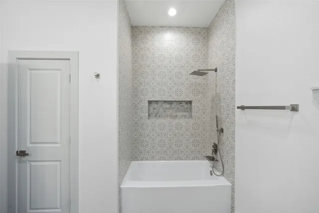 $530,000 | 619 Longhorn Trail, Angleton, TX 77515