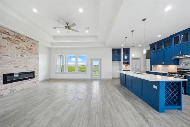 $530,000 | 619 Longhorn Trail, Angleton, TX 77515