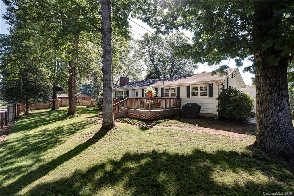55 Lindsey Road Candler, NC 28715 - Photo 1 of 24 Gallery Image 1