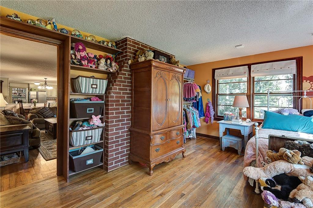 55 Lindsey Road Candler, NC 28715 - Photo 18 of 24 Gallery Image 18