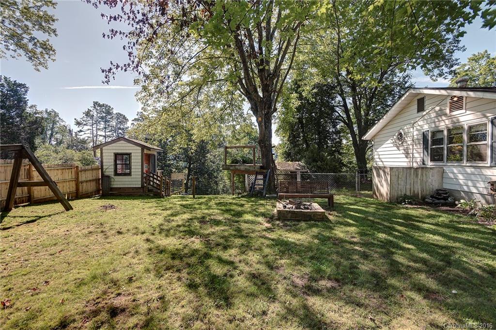 55 Lindsey Road Candler, NC 28715 - Photo 20 of 24 Gallery Image 20