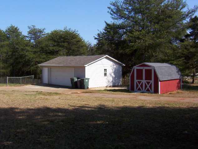 1102 Latimer Road Anderson, SC 29625 - Photo 18 of 25 Gallery Image 18