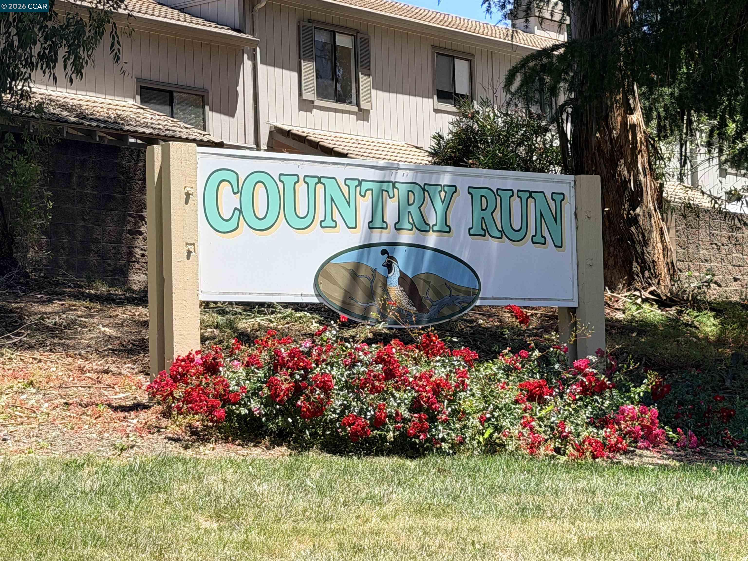 886 Valley Run Hercules, CA 94547 - Photo 2 of 39