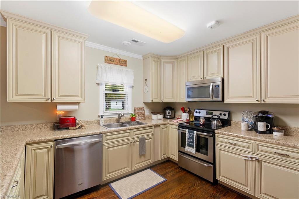 5355 Pine Hall Road Walnut Cove, NC 27052 - Photo 6 of 12 Gallery Image 6