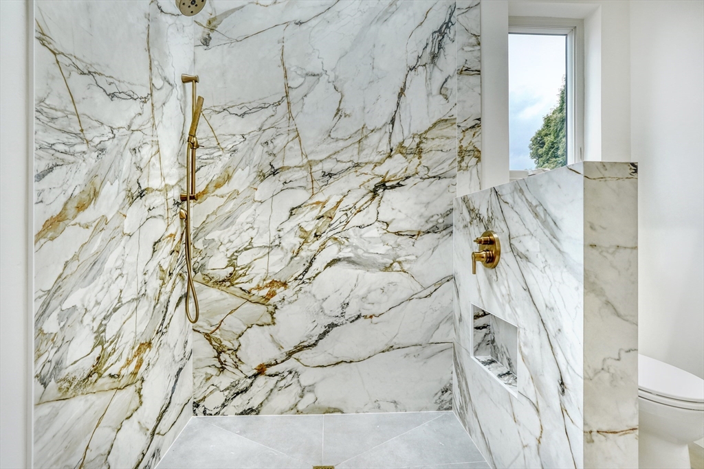 47 Bay State Road, Unit 2 Cambridge, MA 02138 - Photo 19 of 24 Gallery Image 19