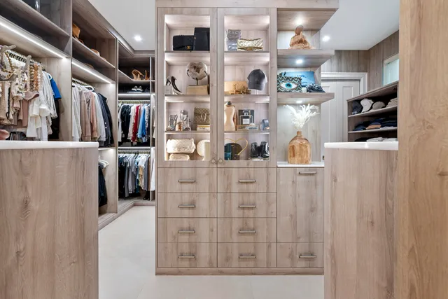 $5,695,000 | 401 Northeast 2nd Street, Boca Raton, FL 33432