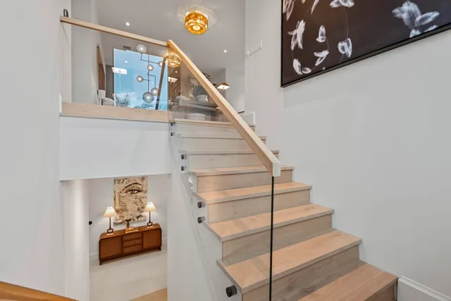 $5,695,000 | 401 Northeast 2nd Street, Boca Raton, FL 33432