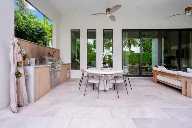 $5,695,000 | 401 Northeast 2nd Street, Boca Raton, FL 33432