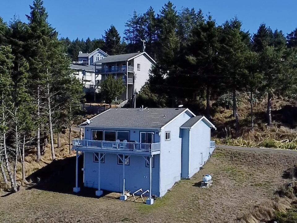 52 Spruce Road Whitethorn, CA 95589 - Photo 3 of 58