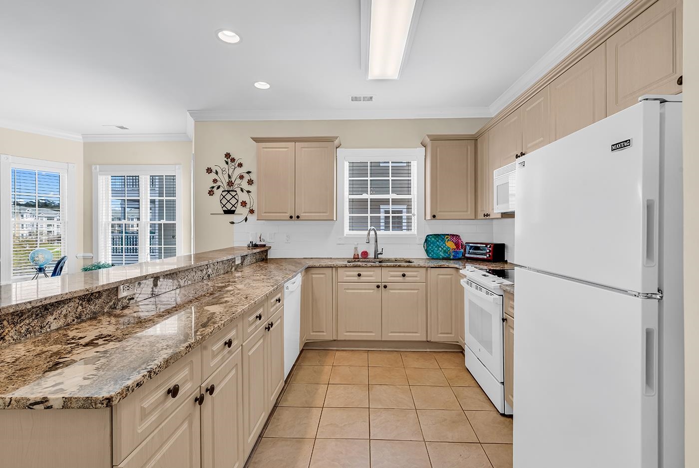 4879 Luster Leaf Circle, Unit 305 Myrtle Beach, SC 29577 - Photo 5 of 46