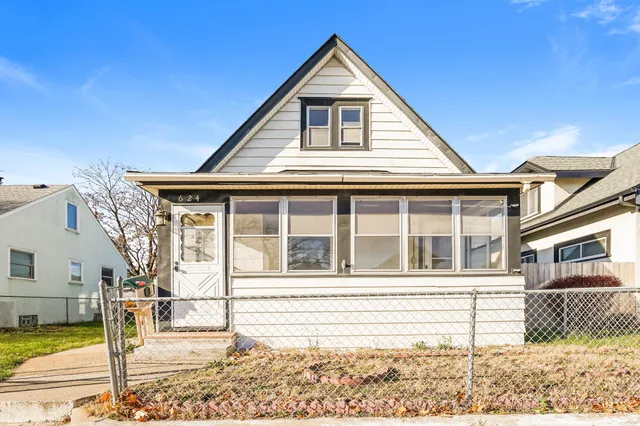 $240,000 | 624 2nd Avenue South, South St. Paul, MN 55075