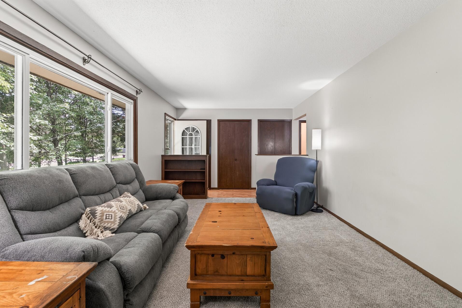 10761 Crow-Hassan Park Road Hanover, MN 55341 - Photo 6 of 53