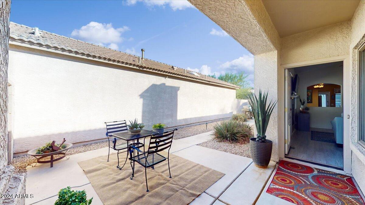 631 West Colt Road Chandler, AZ 85225 - Photo 10 of 56 Entry Patio