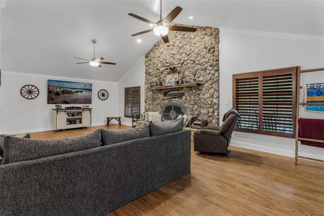 $649,900 | 5100 Griffin View Drive, Lady Lake, FL 32159