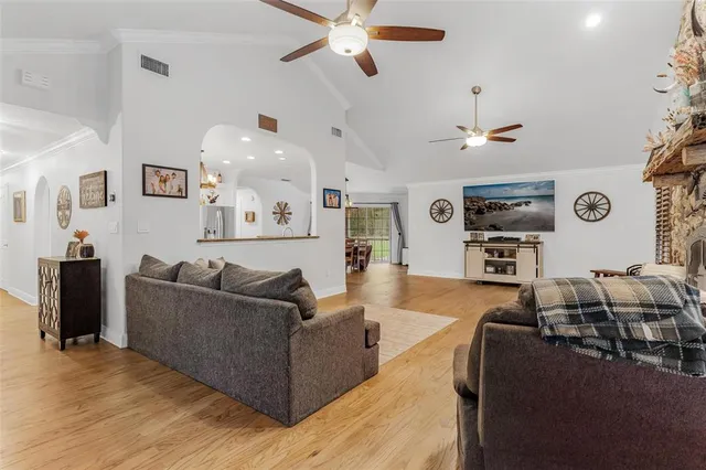 $649,900 | 5100 Griffin View Drive, Lady Lake, FL 32159