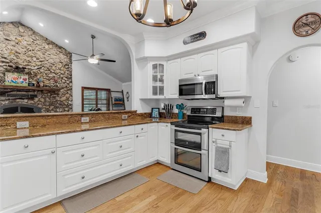 $649,900 | 5100 Griffin View Drive, Lady Lake, FL 32159