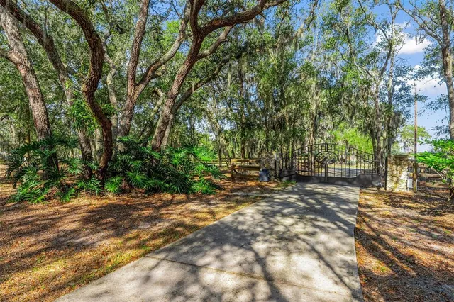 $649,900 | 5100 Griffin View Drive, Lady Lake, FL 32159