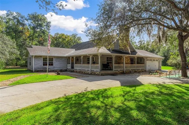 $649,900 | 5100 Griffin View Drive, Lady Lake, FL 32159