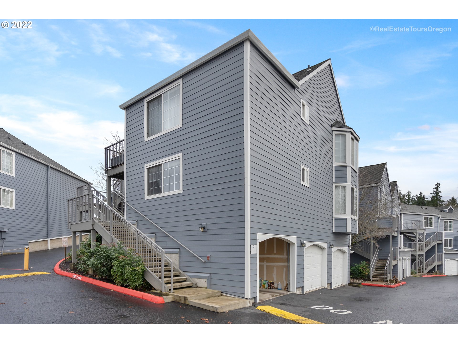 17548 Northwest Springville Road, Unit 1 Portland, OR 97229 - Photo 2 of 18 Gallery Image 2
