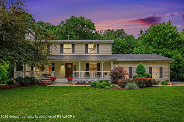 $469,900 | 9374 West Scenic Lake Drive, Laingsburg, MI 48848
