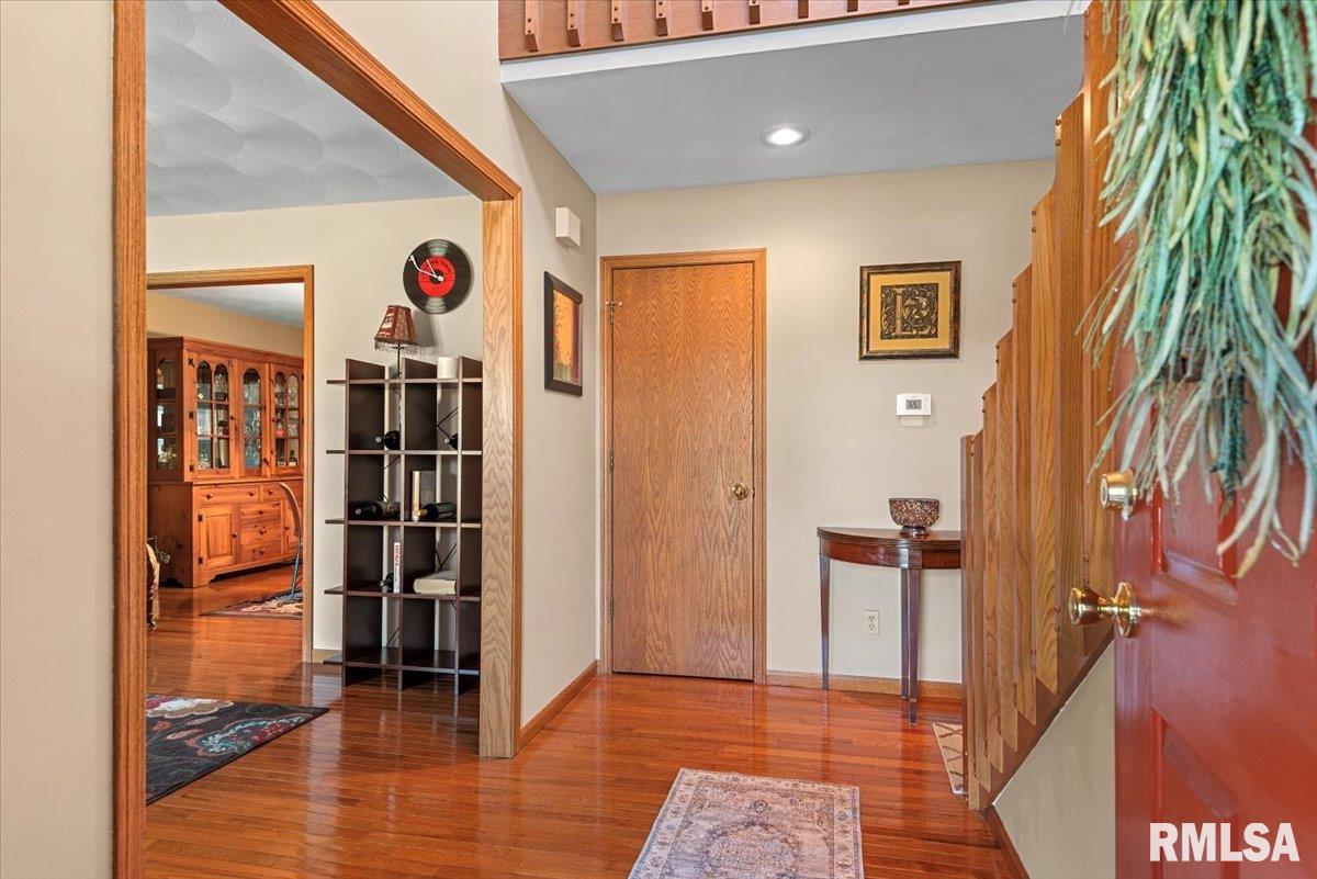 600 Tecumseh Trail Springfield, IL 62711 - Photo 5 of 55