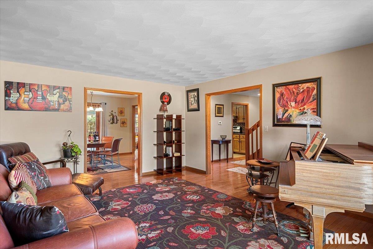 600 Tecumseh Trail Springfield, IL 62711 - Photo 9 of 55