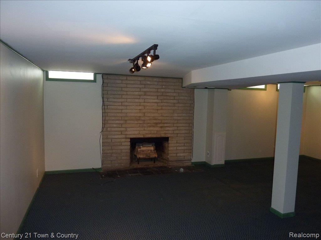 12885 12 Mile Road Warren, MI 48088 - Photo 17 of 21 Gas Fireplace in Basement
