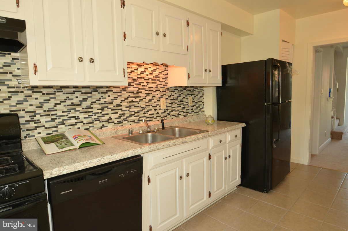 437 Overbrook Road Catonsville, MD 21228 - Photo 12 of 23 Kitchen