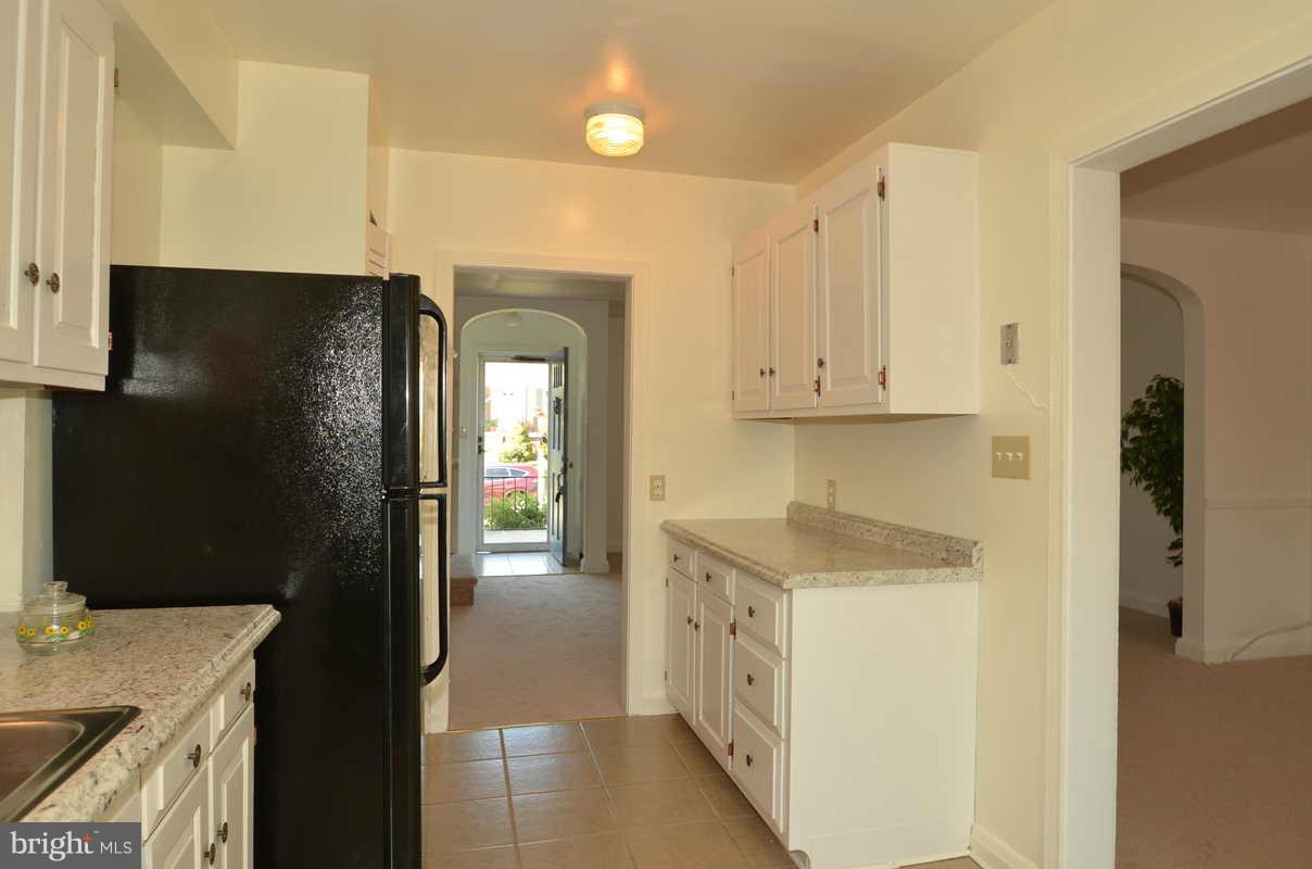 437 Overbrook Road Catonsville, MD 21228 - Photo 13 of 23 Kitchen