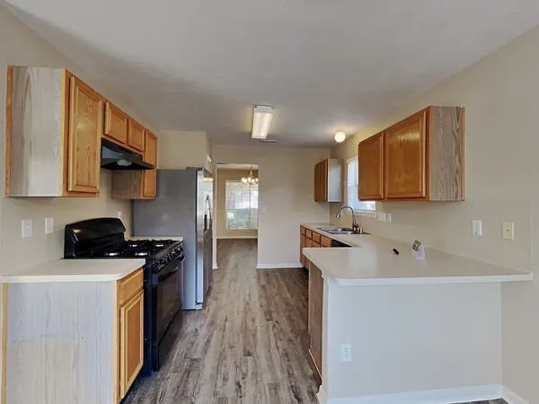 $1,810 | 18203 Gravenhurst Lane, Tomball, TX 77377