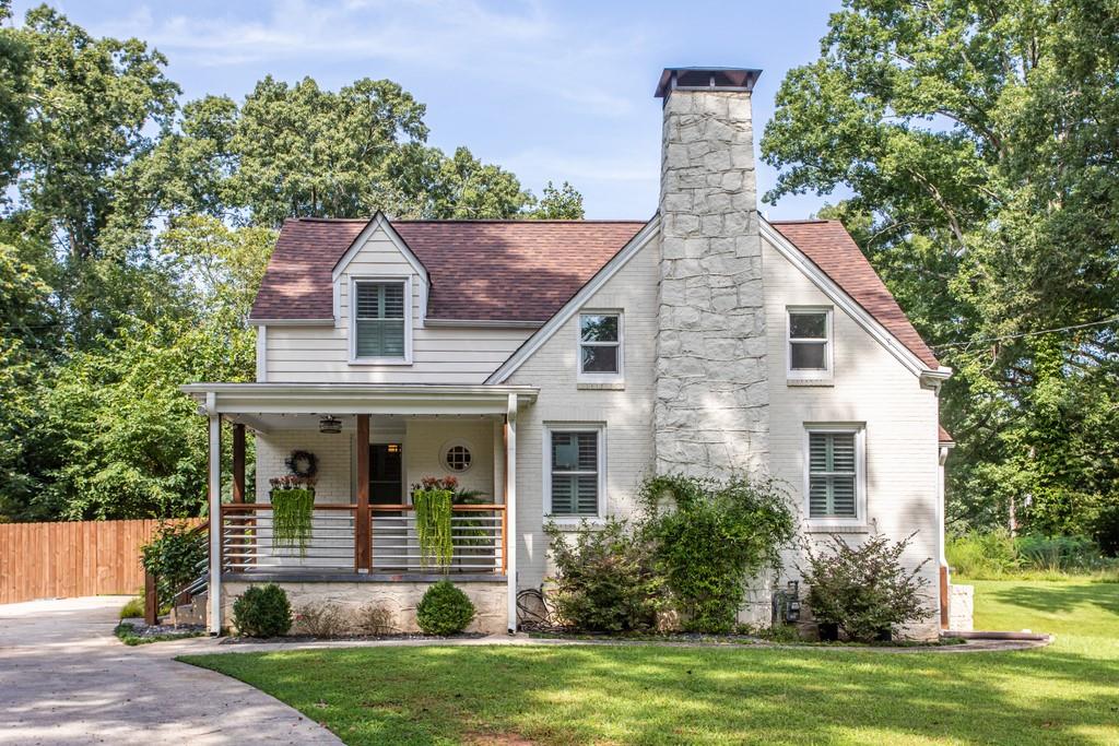 627 Parker Avenue Decatur, GA 30032 - Photo 1 of 1 front view of a house with a yard