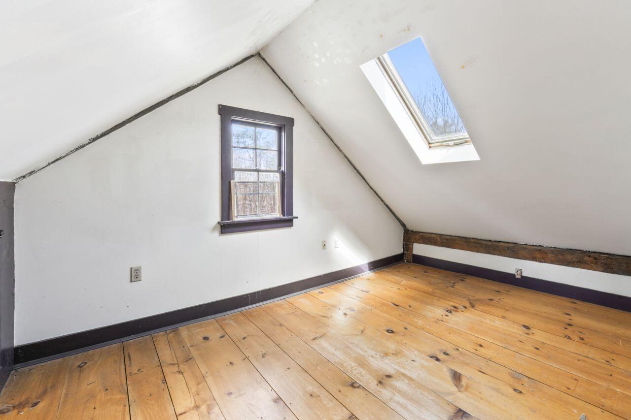 261 Northeast Road Standish, ME 04084 - Photo 22 of 37 261_Northeast_Rd_0142