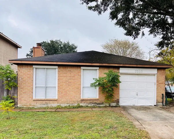 $1,450 | 7806 Gatehouse Drive, Houston, TX 77040