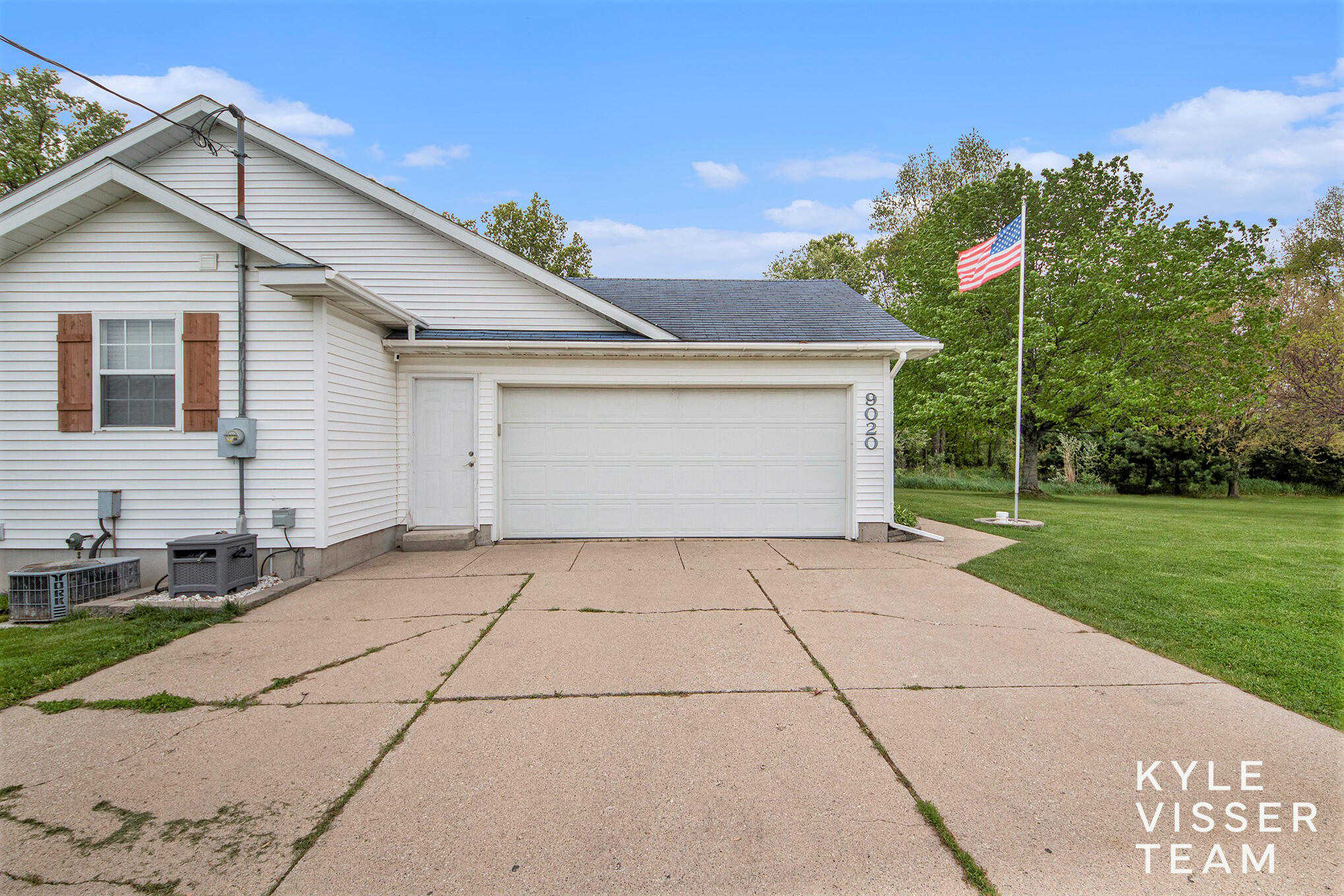 9020 5 Mile Road Northeast Ada, MI 49301 - Photo 28 of 42 Garage
