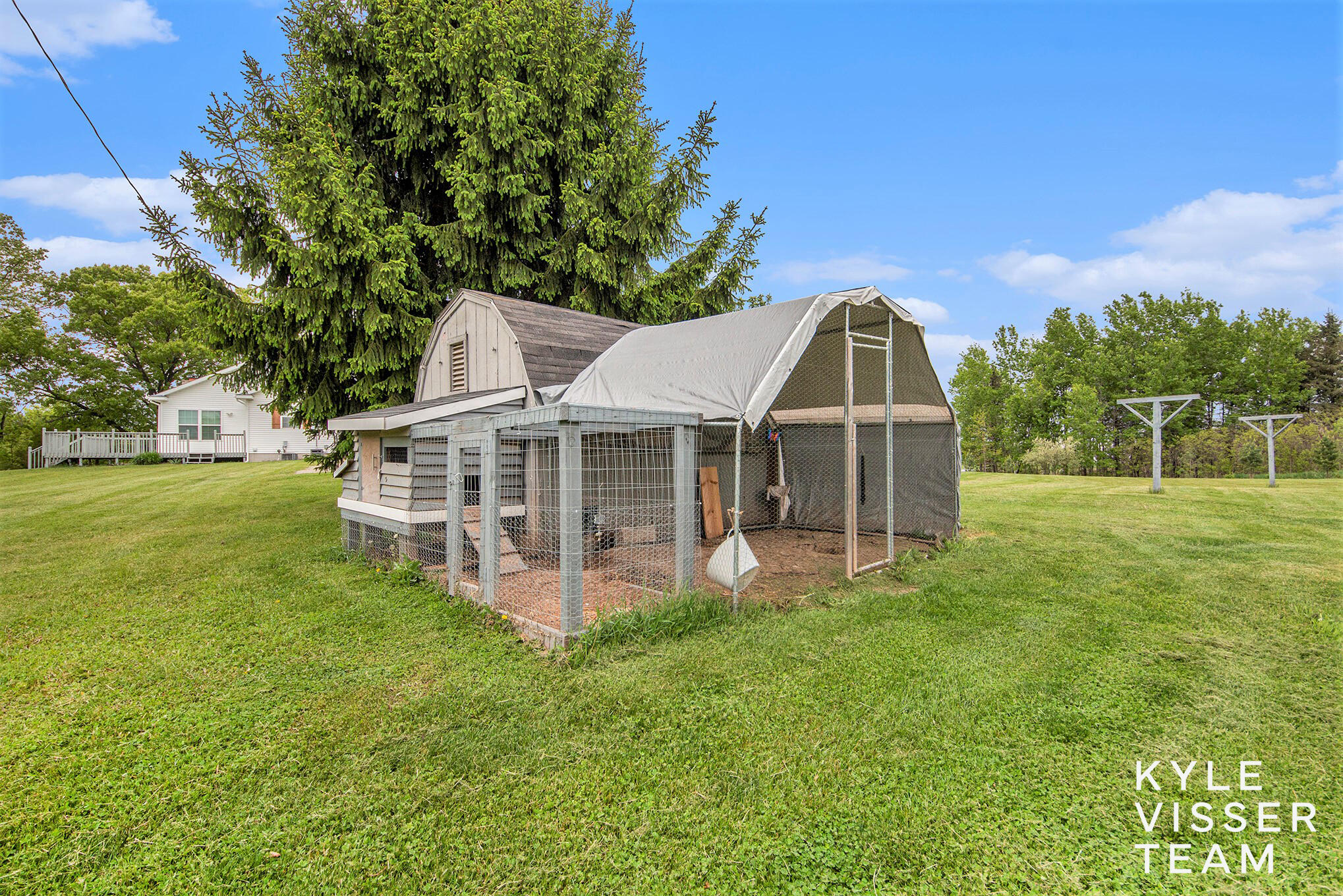 9020 5 Mile Road Northeast Ada, MI 49301 - Photo 34 of 42 Chicken Coop