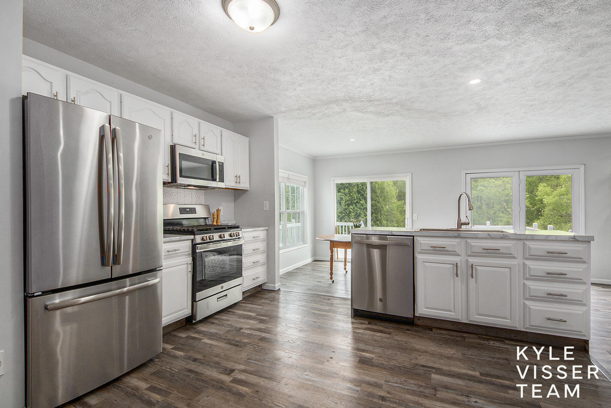 9020 5 Mile Road Northeast Ada, MI 49301 - Photo 8 of 42 Kitchen