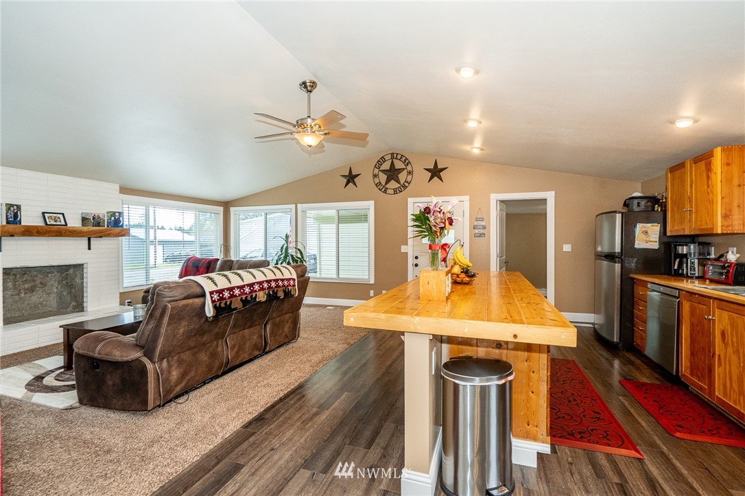 245 Kennicott Road Chehalis, WA 98532 - Photo 10 of 36