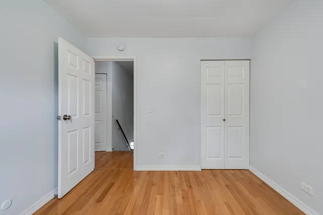 $469,000 | 4000 Huntington Boulevard, Hoffman Estates, IL 60192